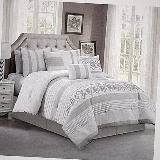 Ariel 7-Piece Gray Geometric Chenille California King Gray Geometric Stripe