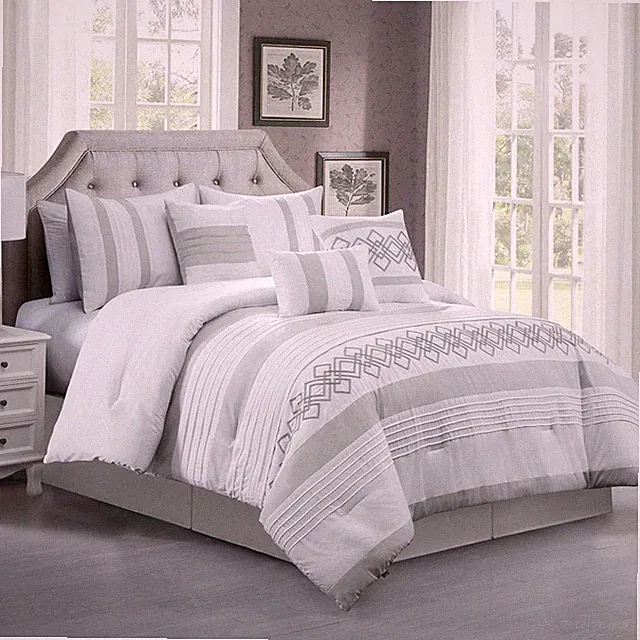 Ariel 7-Piece Gray Geometric Chenille Pleated Comforter Set, Full Size