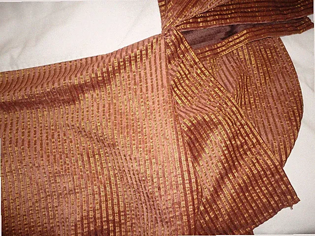 CROSCILL OPULENCE GOLD RUST RIBBED CHENILLE STRIPED (1) QUEEN BEDSKIRT 14" DROP