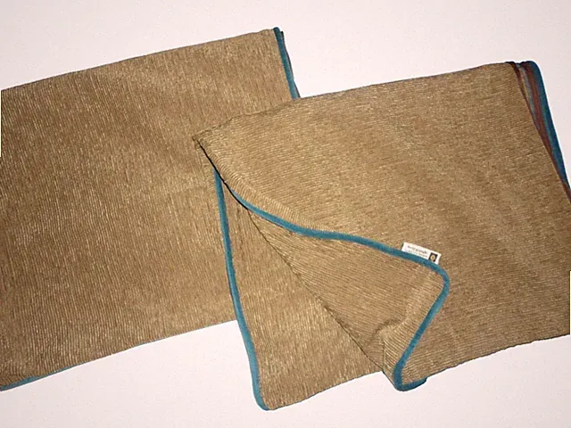 HI END CHENILLE CAMEL & TEAL TEXTURED (2) KING PILLOW SHAMS 21 X 34