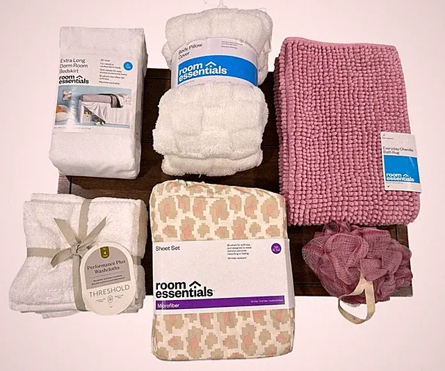 Set of 6 Home Essentials Bundle Twin XL Sheet Set, White Body Pillow Cover, Pin