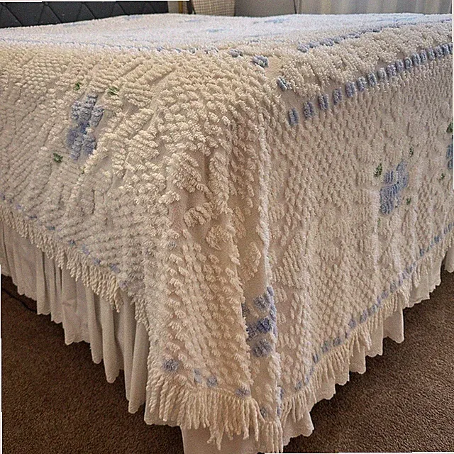 Vintage Chenille Bedspread White Blue Floral Tufted Queen Full 88x106" JC Pennie