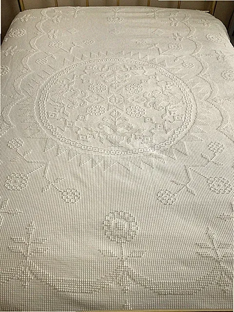 Vtg. CHENILLE TWIN/FULL WHITE COVERLET SLIPCOVER w/ATTACHED Percale Sheets 90x70