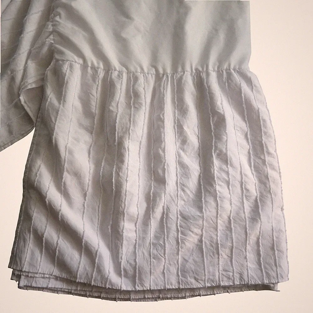 White Full Size Bed Skirt Vertical Textured Chenille Pin Stripe Fabric 18" Drop